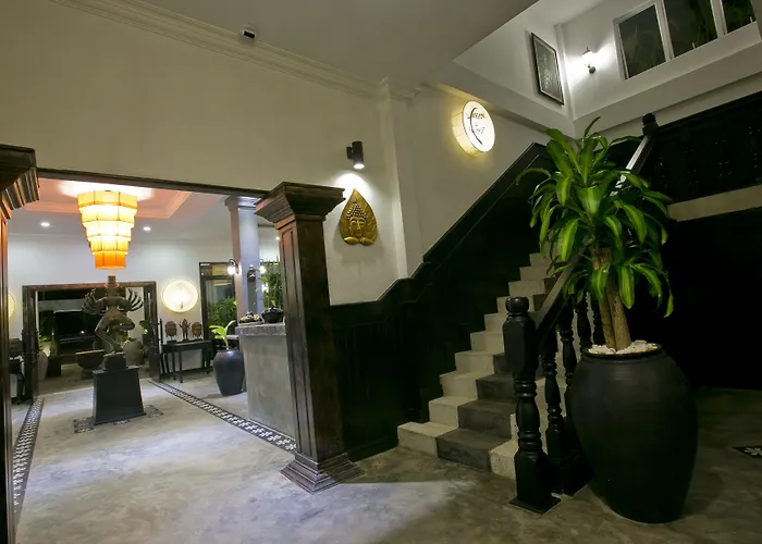 Hotel The Community - 4*