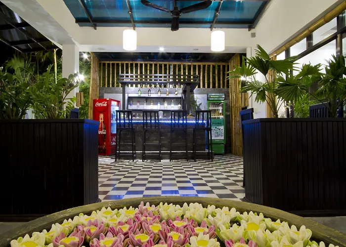 Hotel The Community - 4*