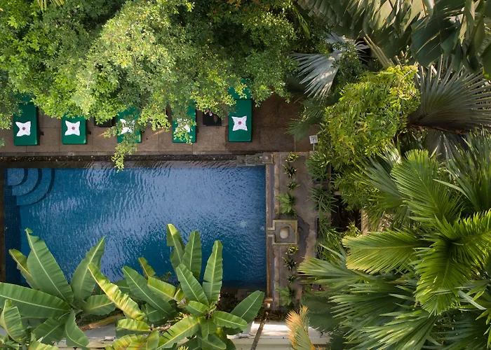 Hotel The Community - 4*