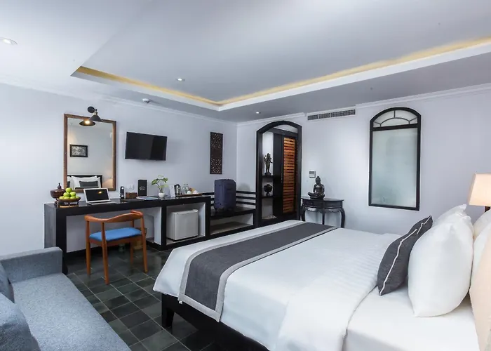 The Community - Hotel 4*