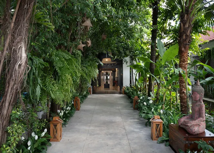 The Community - Hotel Siem Reap